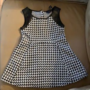 Jessica Simpson houndstooth dress EUC - 3T